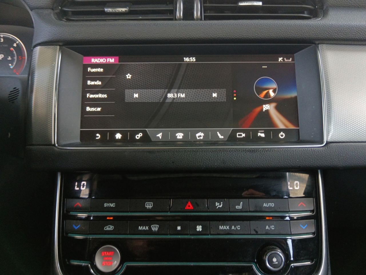 Jaguar XF 2.0D I4 Prestige - foto 18