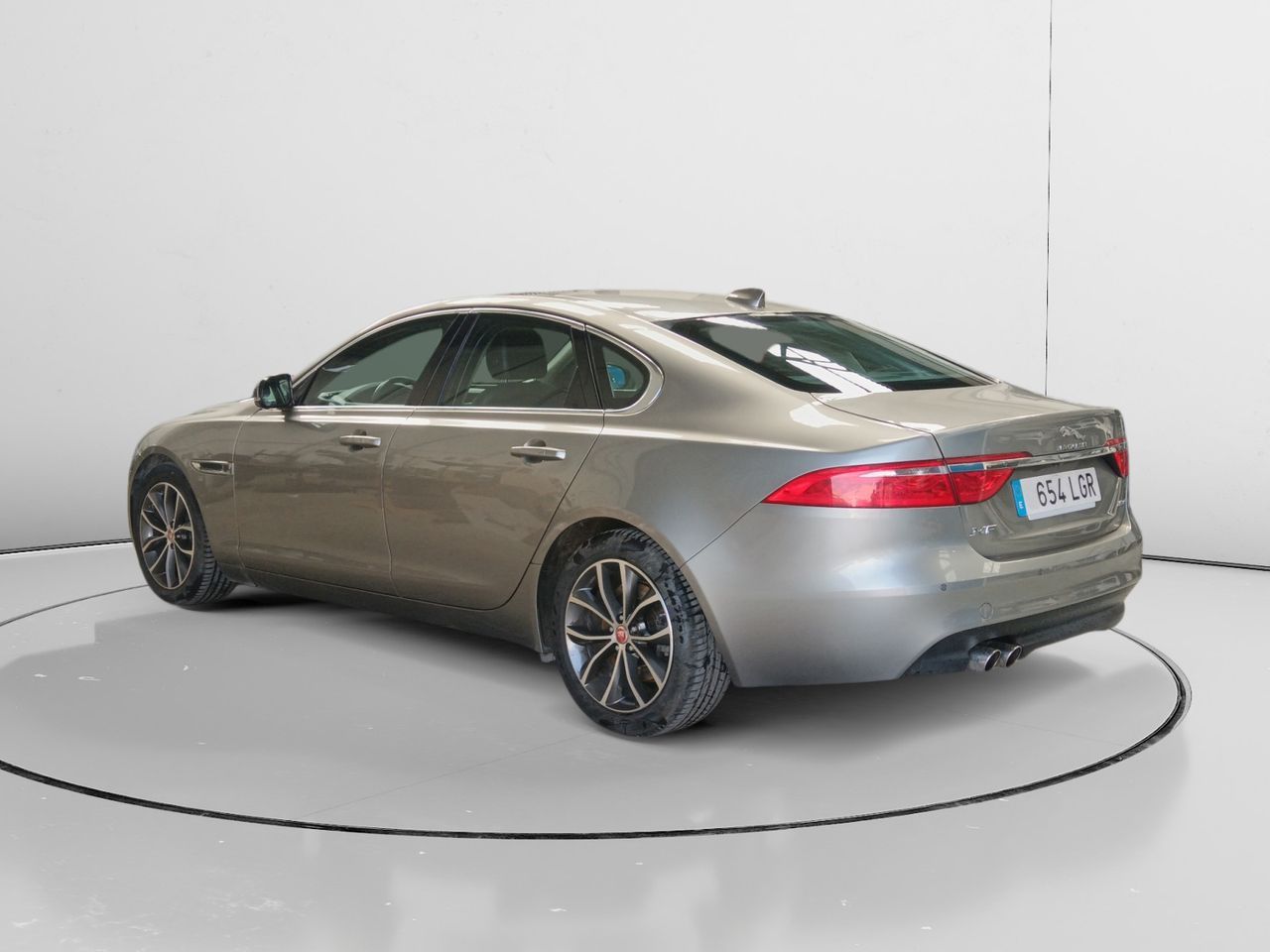 Jaguar XF 2.0D I4 Prestige - foto 4