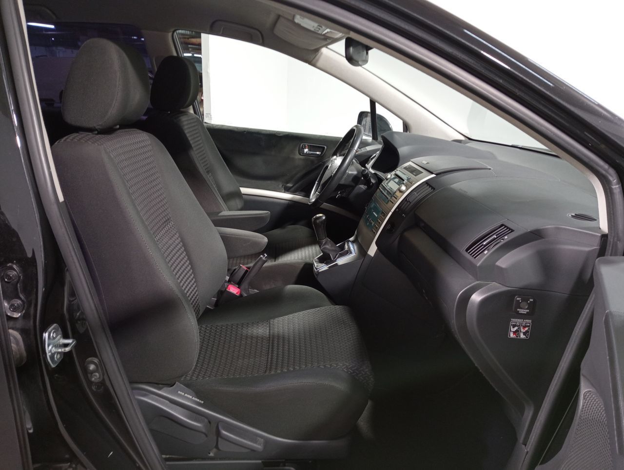 Toyota Corolla 2.2 D-4D Sol - foto 11