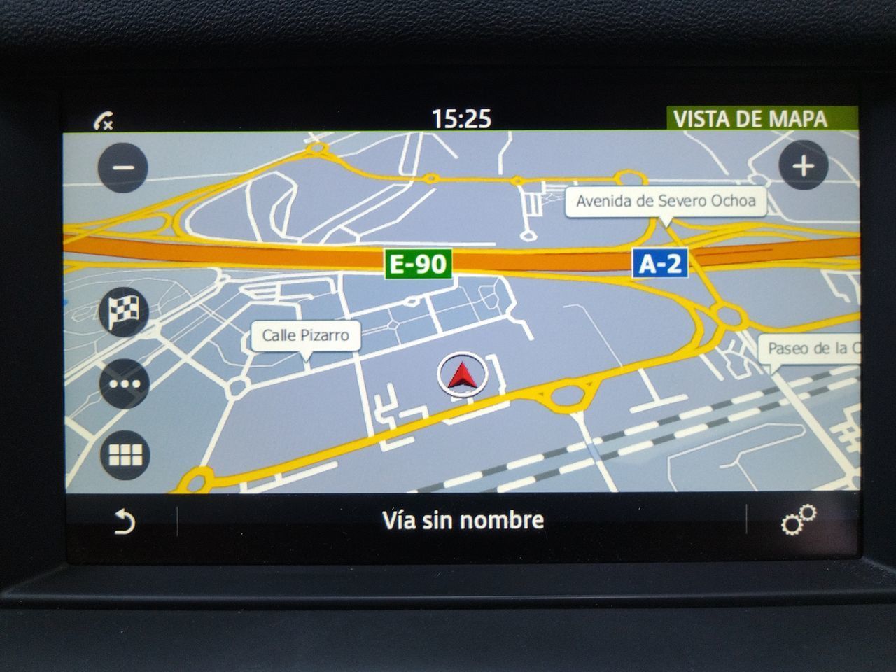 Land Rover Discovery Sport 2.0L TD4 Pure 4x4 - foto 16