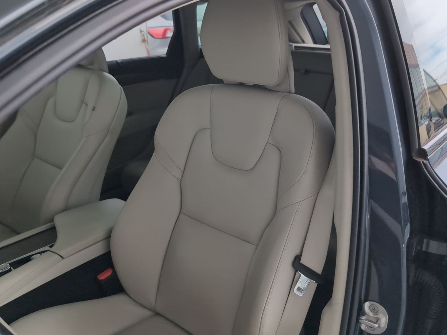 Volvo V90 B4 D Core AWD - foto 23