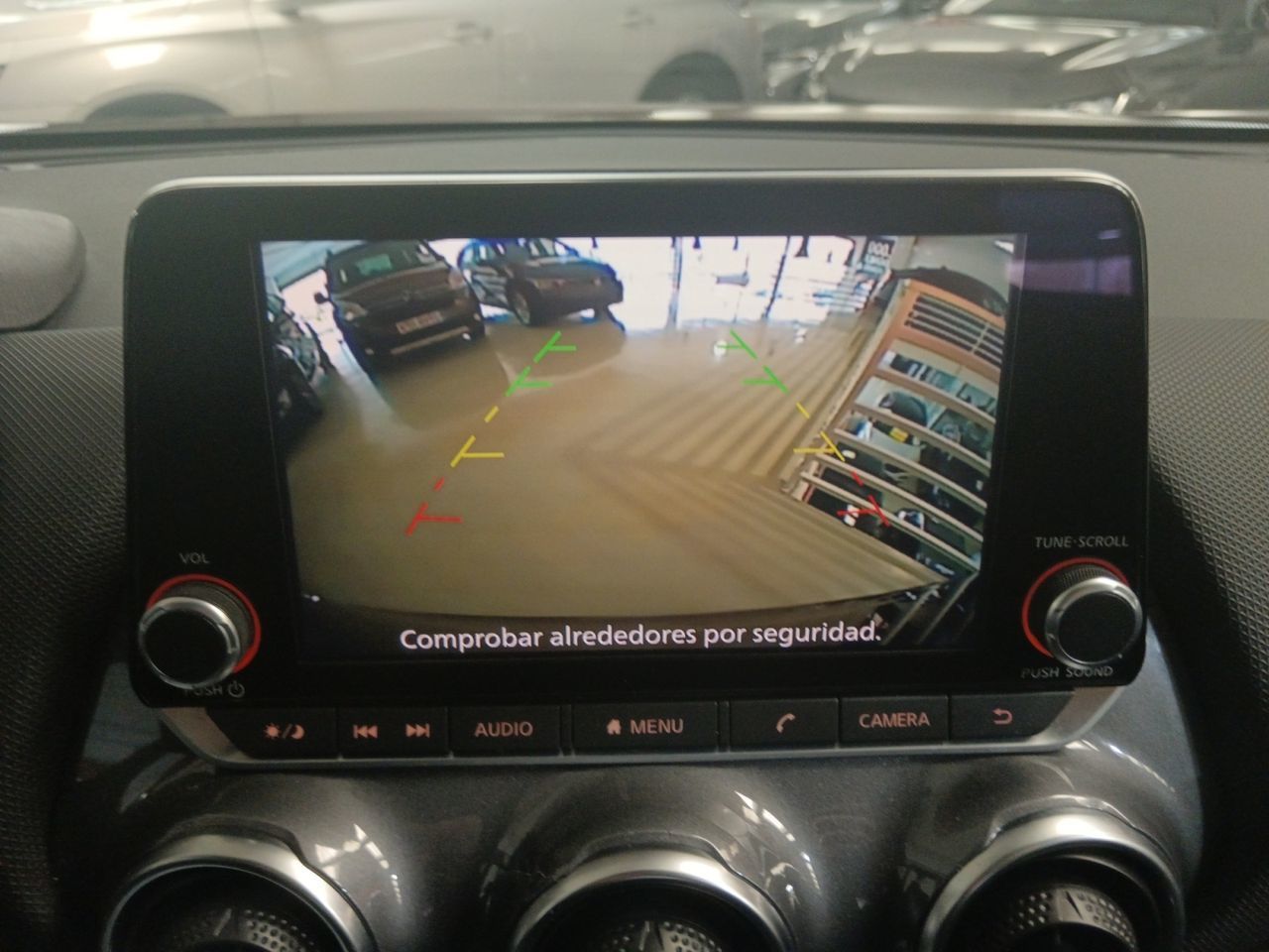 Nissan Juke DIG-T Acenta - foto 17