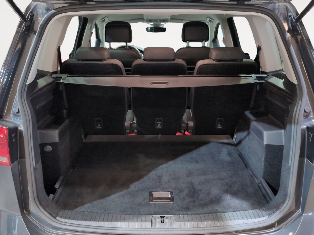 Volkswagen Touran Advance 2.0 TDI DSG - foto 12