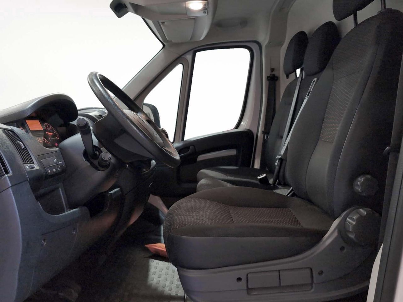Opel Movano Furgón BlueHDi 140 Edition L2H2 3.500 - foto 9