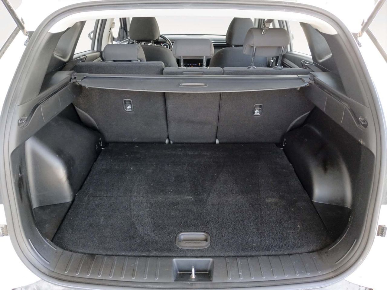 Hyundai Tucson 1.6 CRDi Maxx - foto 12