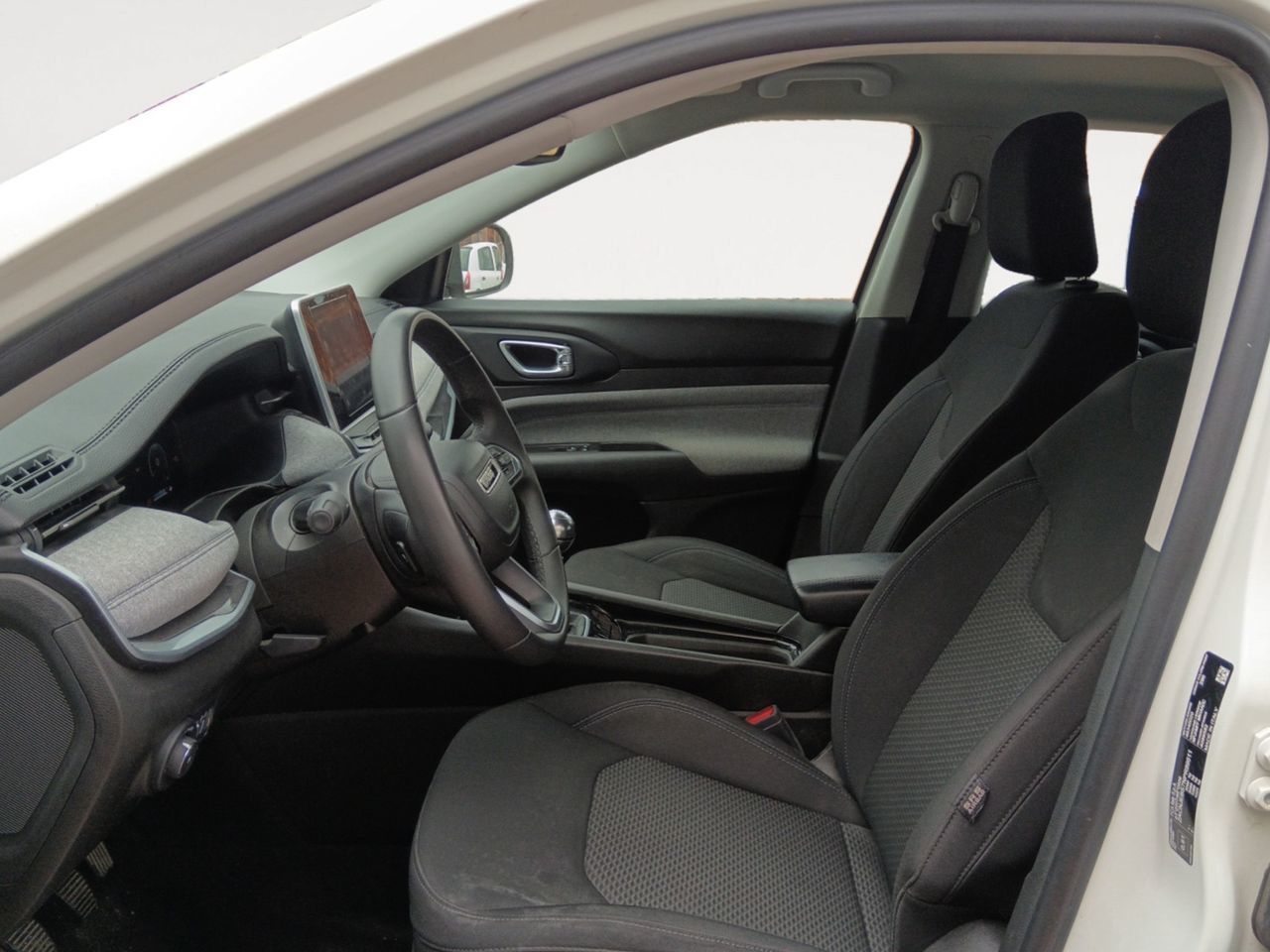 Jeep Compass 1.6 MultiJet Longitude 4x2 - foto 9