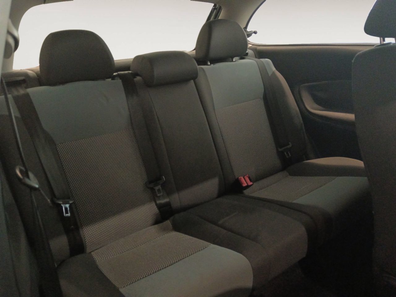 SEAT Ibiza 1.4 16V Stylance - foto 9