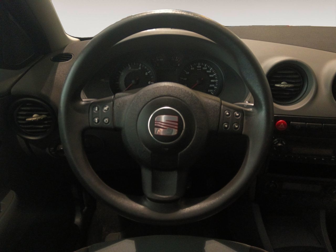 SEAT Ibiza 1.4 16V Stylance - foto 7