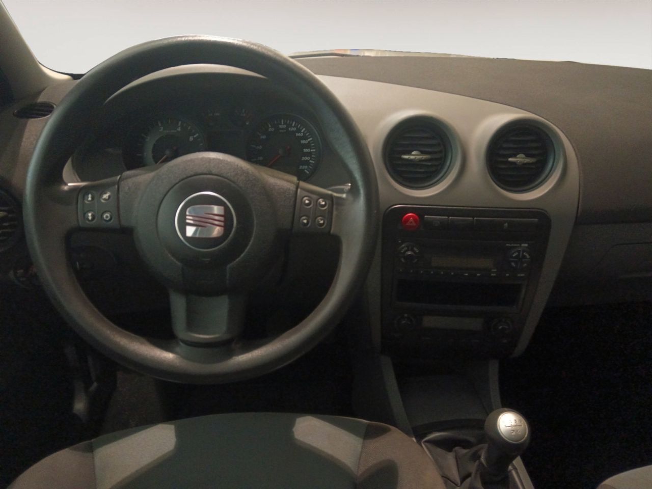 SEAT Ibiza 1.4 16V Stylance - foto 6