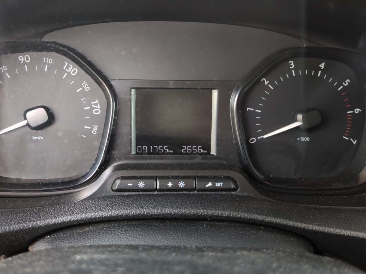 Opel Vivaro Furgon BlueHDi 120 - foto 14