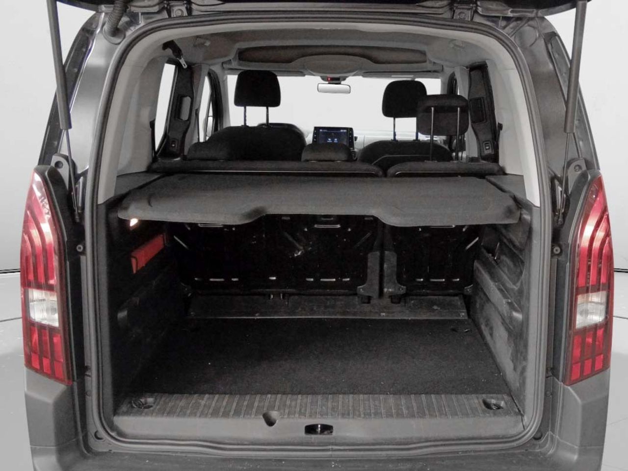 Peugeot Rifter BlueHDi 130 Allure Standard EAT8 - foto 12
