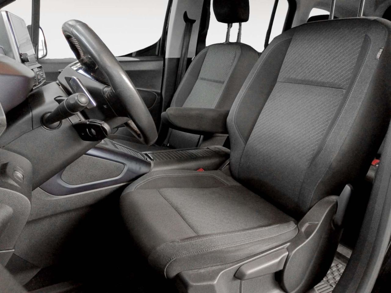 Peugeot Rifter BlueHDi 130 Allure Standard EAT8 - foto 9