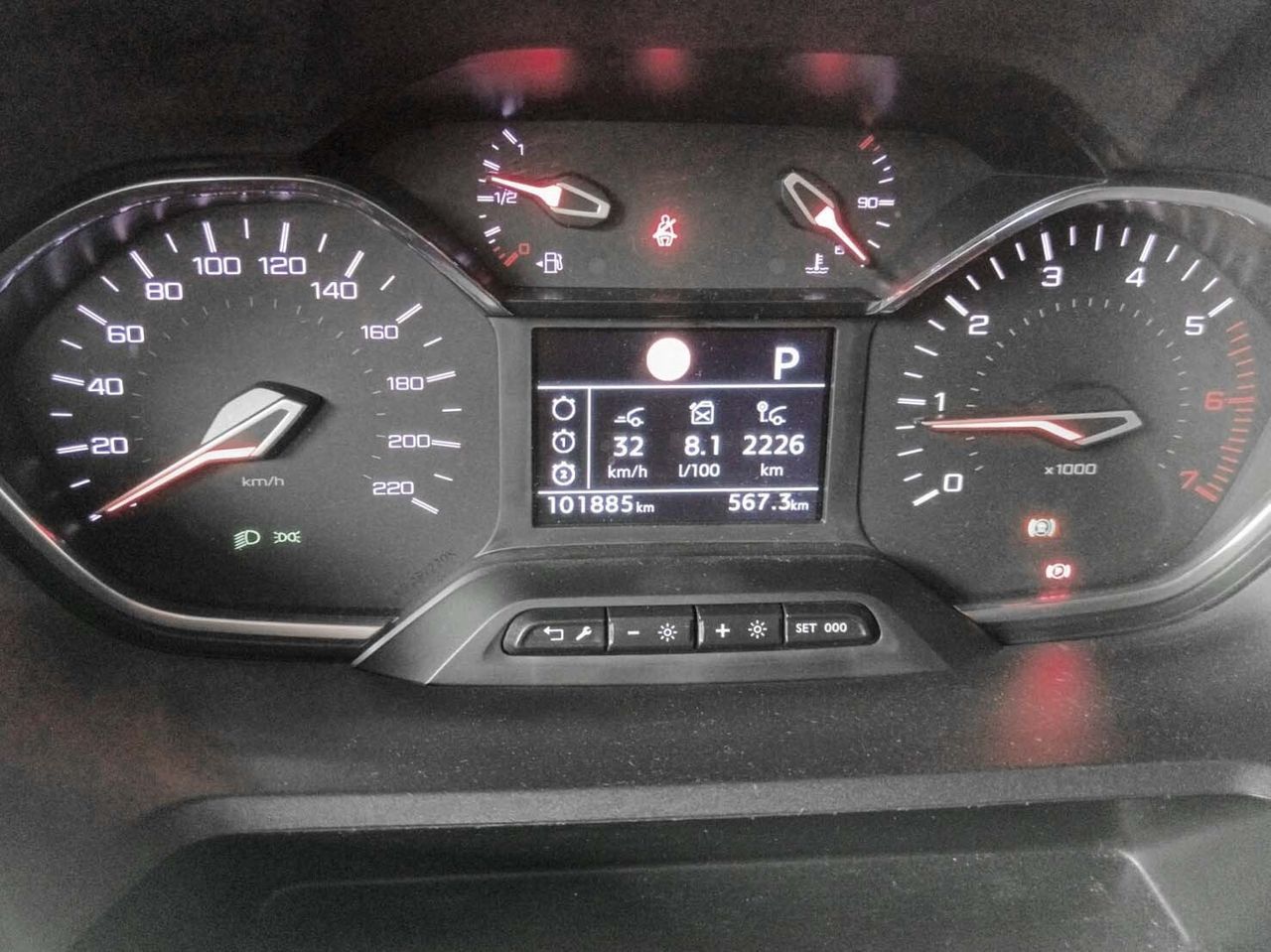 Peugeot Rifter BlueHDi 130 Allure Standard EAT8 - foto 14