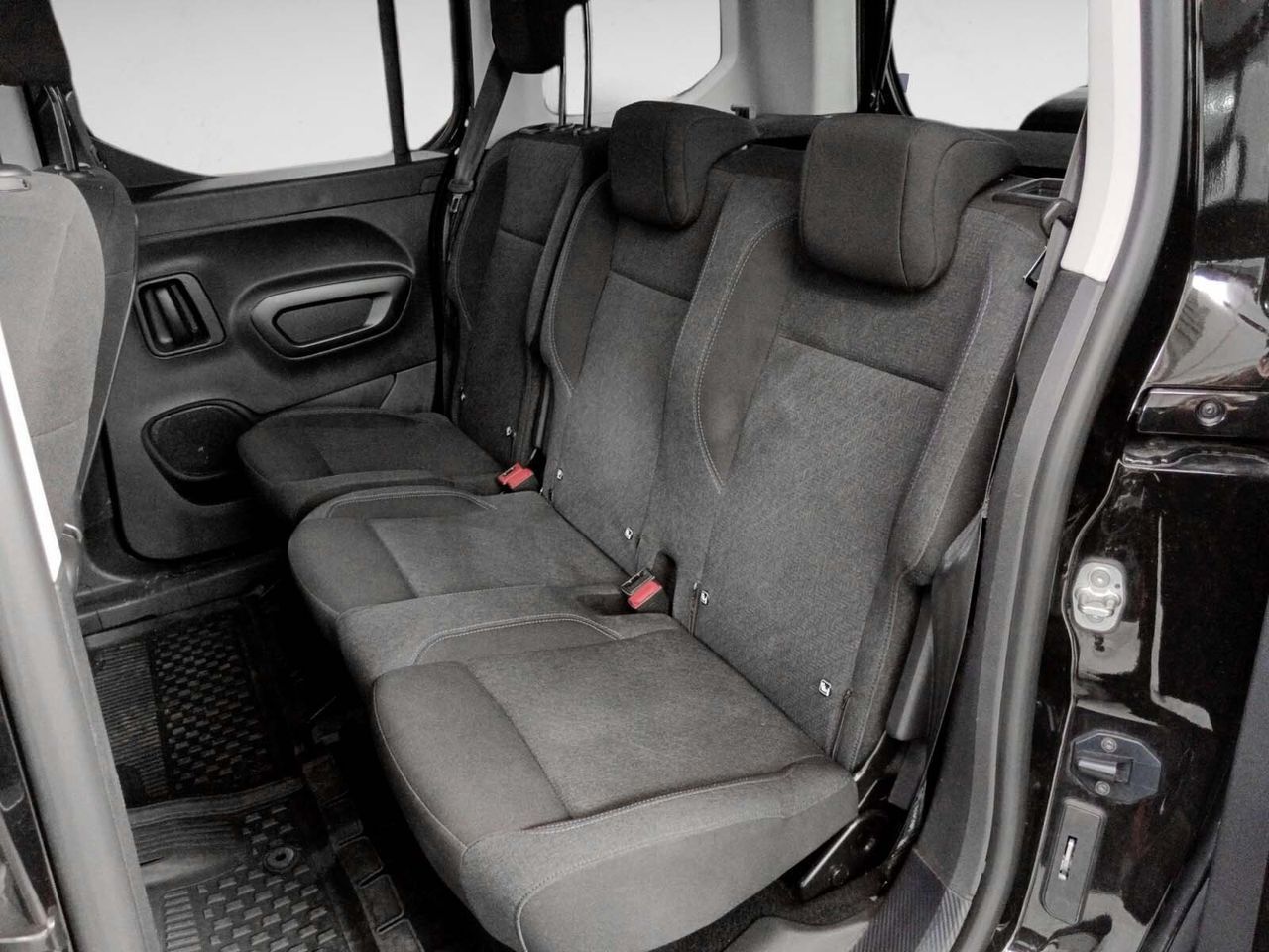 Peugeot Rifter BlueHDi 130 Allure Standard EAT8 - foto 10