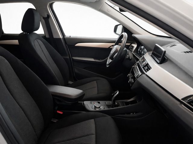 BMW X1 sDrive16d Business - foto 11