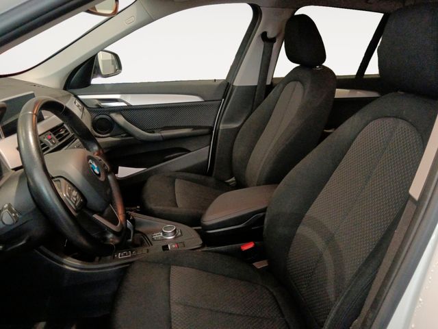 BMW X1 sDrive16d Business - foto 9