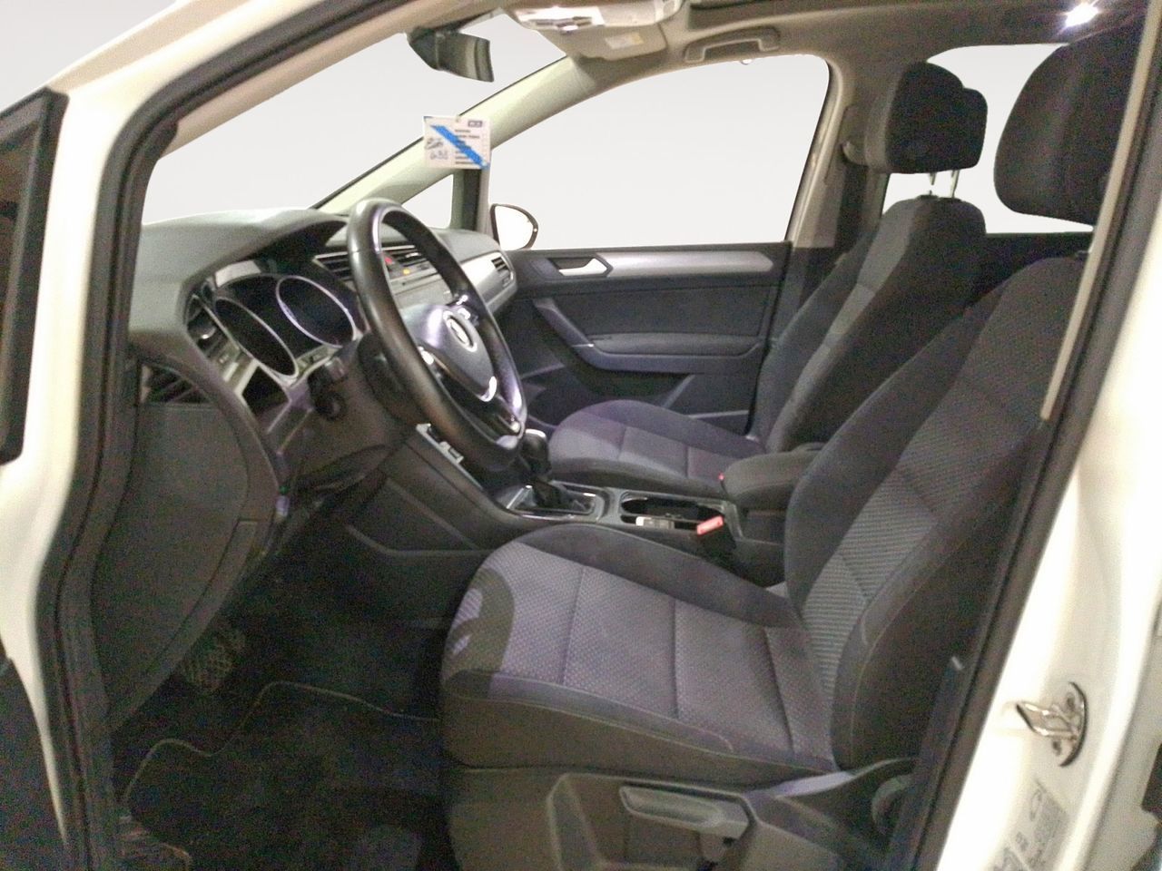 Volkswagen Touran Advance 2.0 TDI DSG - foto 9