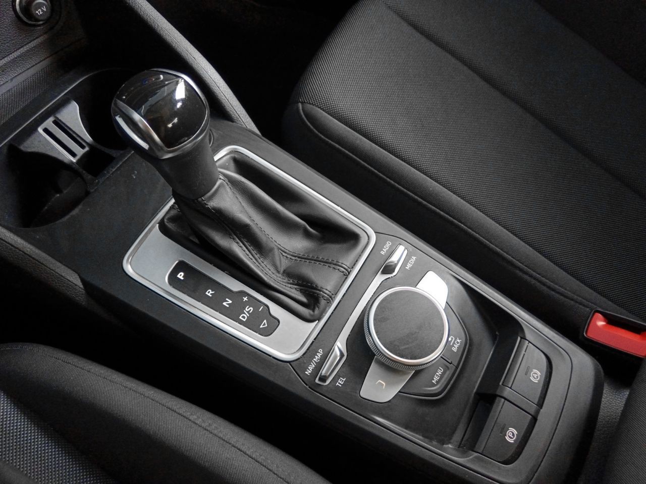 Audi Q2 Advanced 35 TFSI S tronic - foto 13