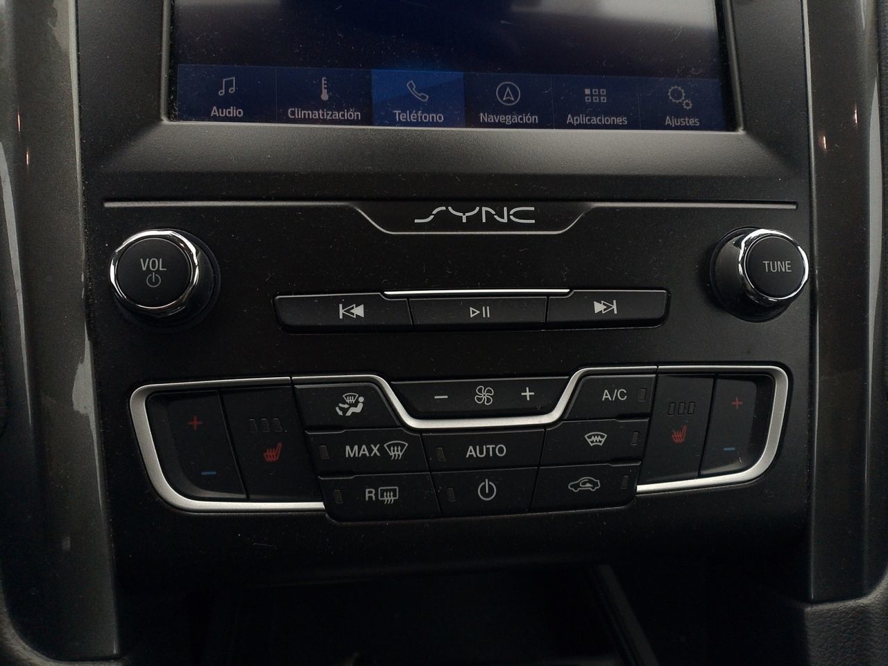 Ford Mondeo 1.5 EcoBoost Titanium - foto 18