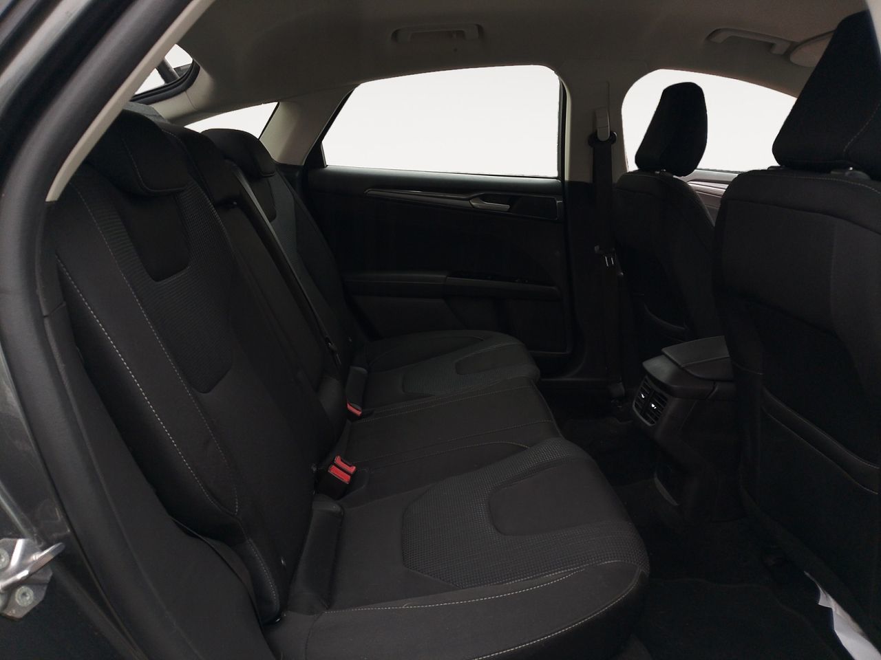 Ford Mondeo 1.5 EcoBoost Titanium - foto 10