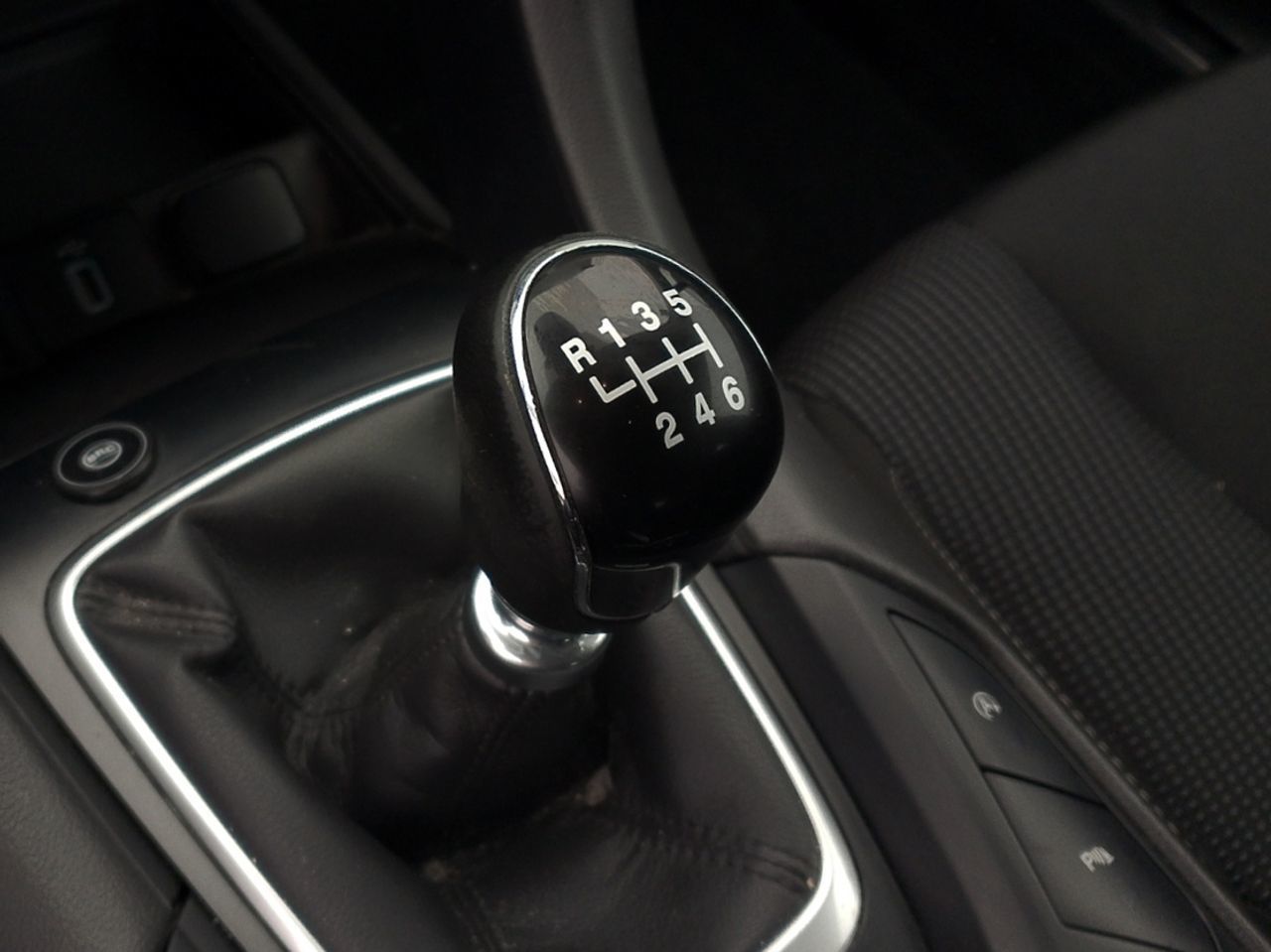 Ford Mondeo 1.5 EcoBoost Titanium - foto 13