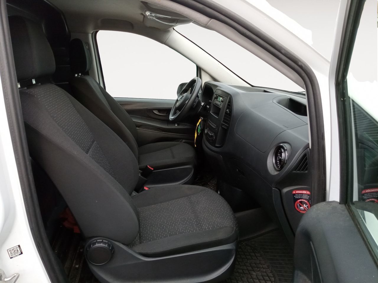 Mercedes-Benz Vito Furgon E-Vito 111 BEV Larga - foto 9