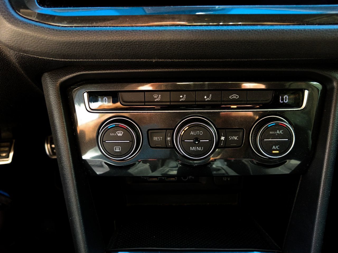 Volkswagen Tiguan Edition 1.4 TSI - foto 18