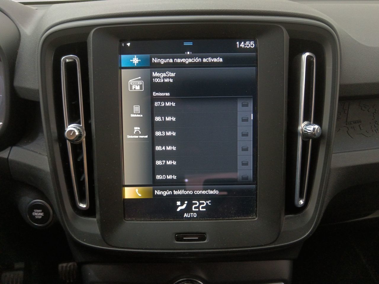 Volvo XC40 T2 Momentum Core - foto 17