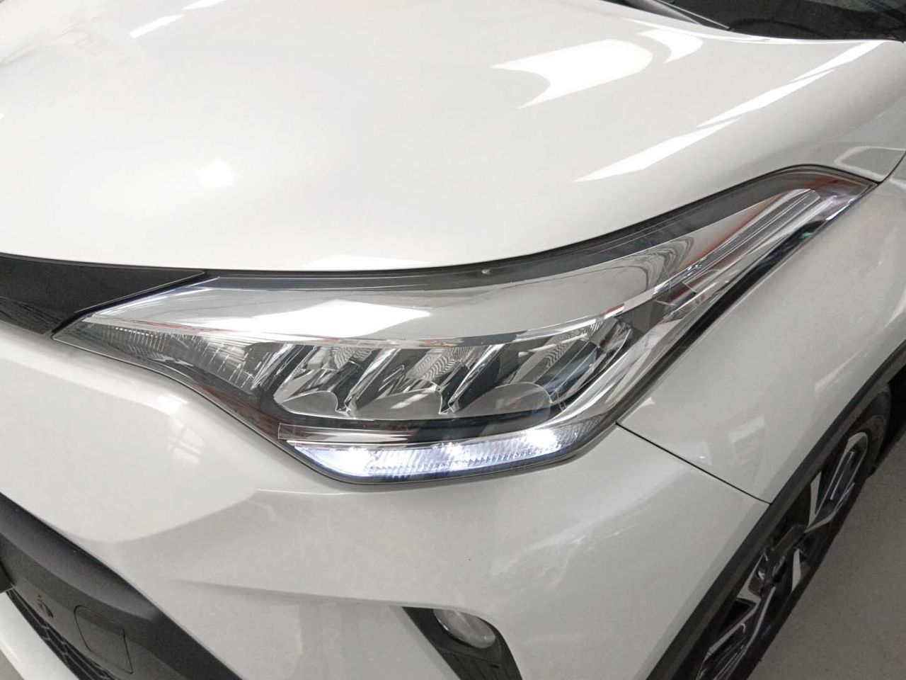 Toyota C-HR 180H Advance - foto 23