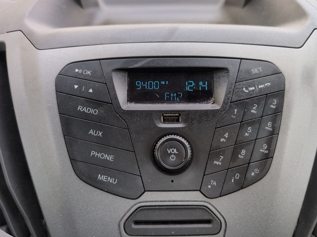 Ford Transit Chasis Cabina 350 L4 Ambiente Tracción Trasera - foto 14
