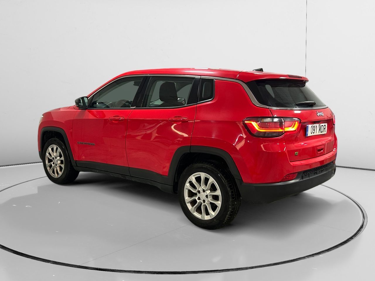 Jeep Compass 1.5 MHEV Night Eagle DCT - foto 4