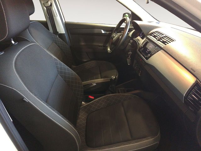 Škoda Fabia 1.0 TSI Ambition Plus - foto 10