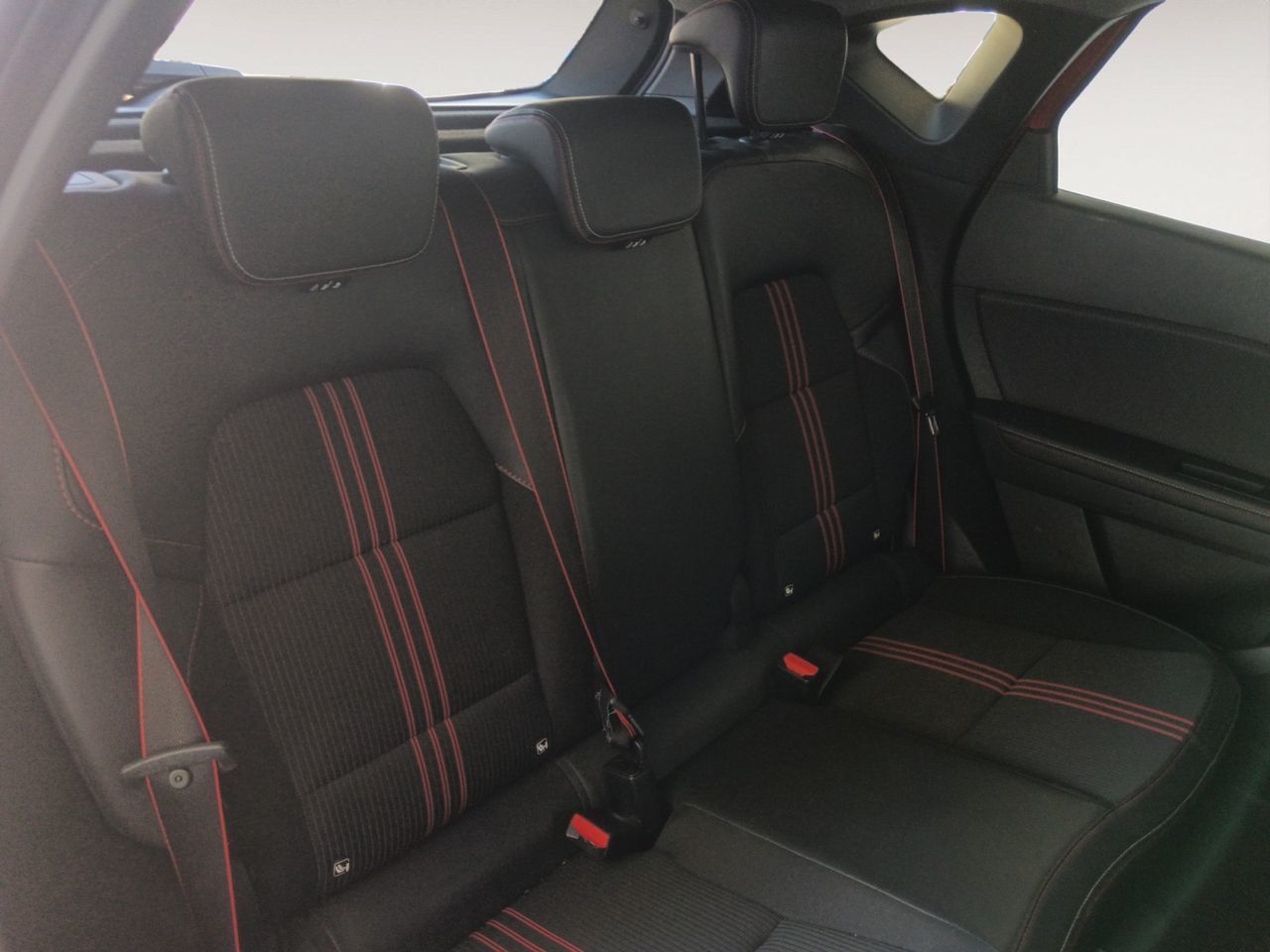 Renault Captur RS Line E-Tech Híbrido - foto 9