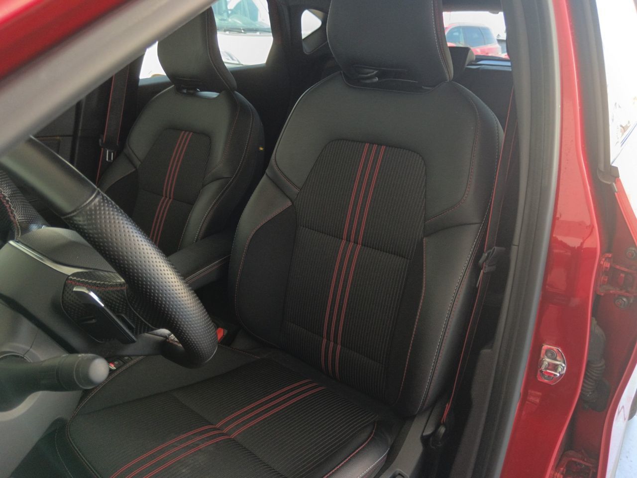 Renault Captur RS Line E-Tech Híbrido - foto 19