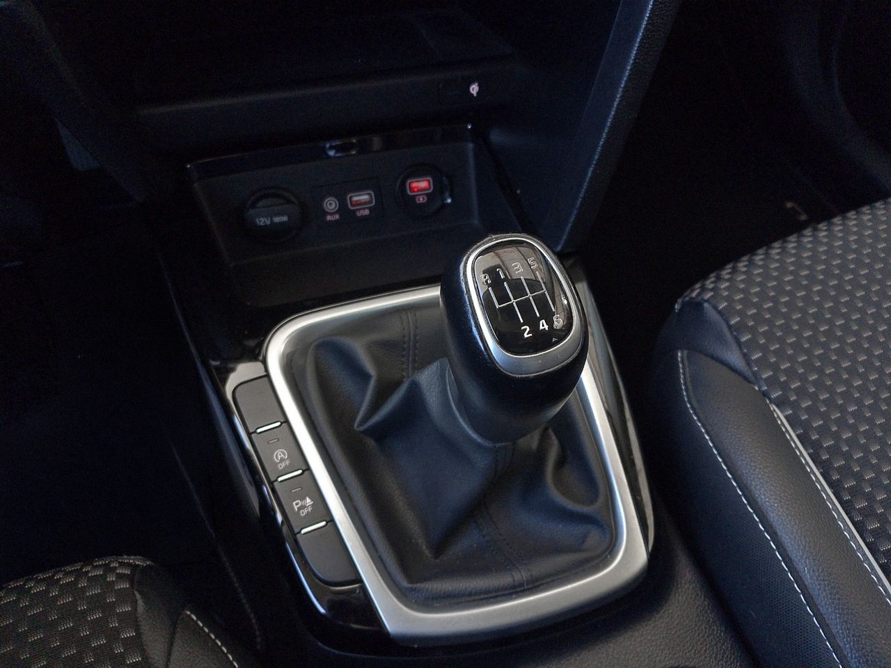 Kia Ceed 1.0 T-GDi Tech - foto 14