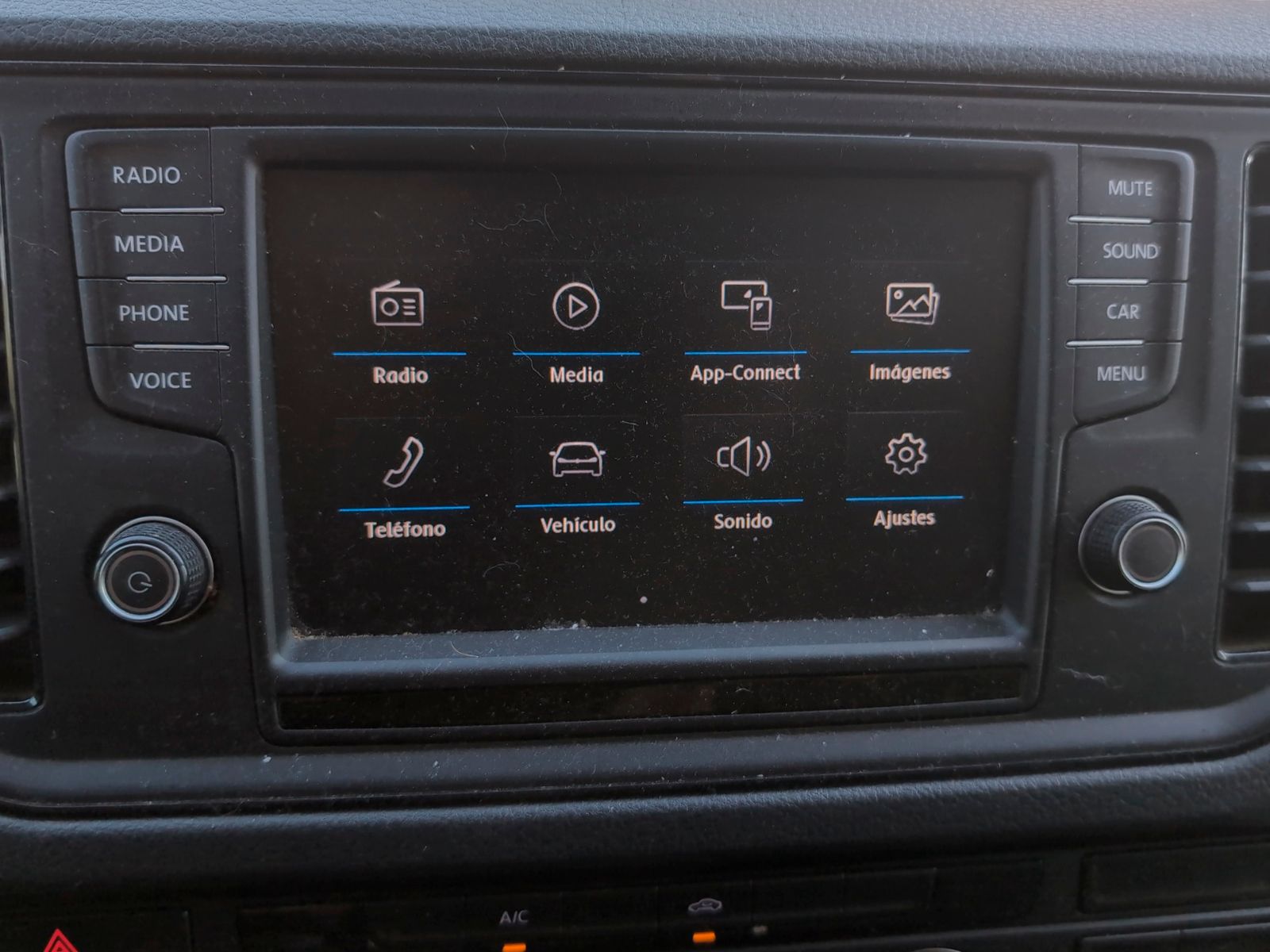 Volkswagen Crafter Cabina Simple Batalla Larga Sin Techo 2.0 TDI 3.500 - foto 15