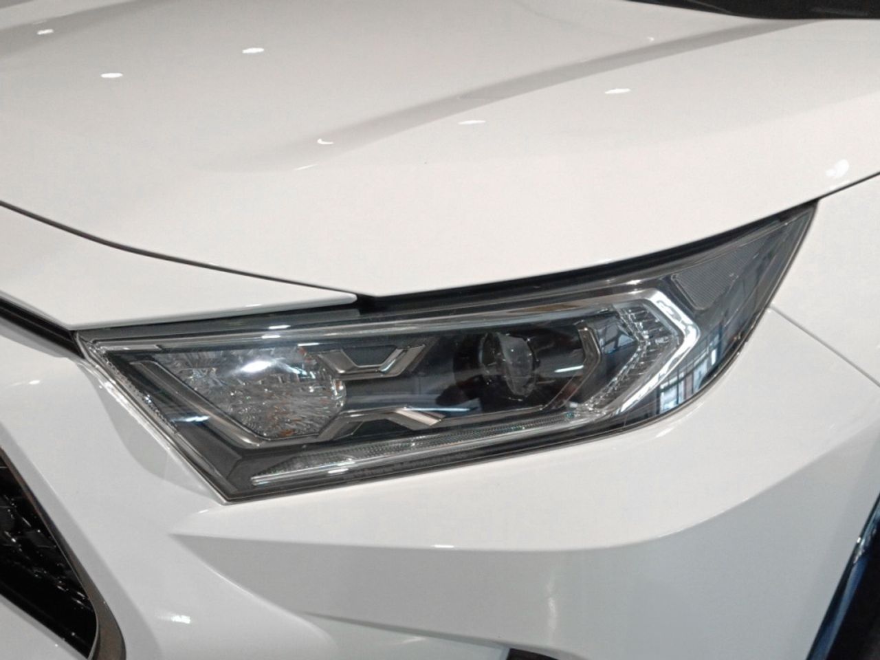 Toyota RAV4 2.5l PLug-In Hybrid Advance e-CVT - foto 24