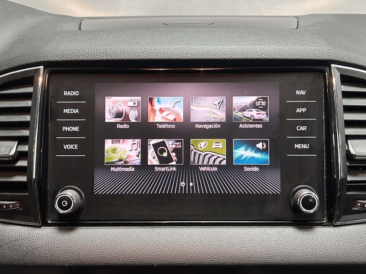 Škoda Karoq 2.0 TDI Ambition 4x4 DSG - foto 15
