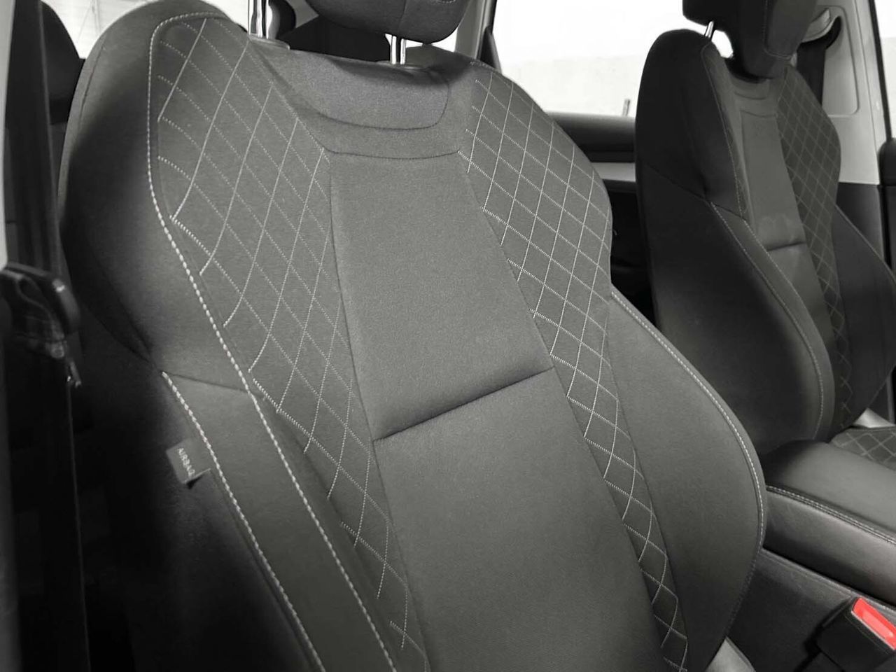 Škoda Karoq 2.0 TDI Ambition 4x4 DSG - foto 21