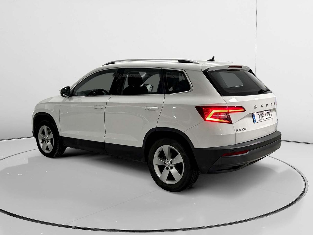 Škoda Karoq 2.0 TDI Ambition 4x4 DSG - foto 4