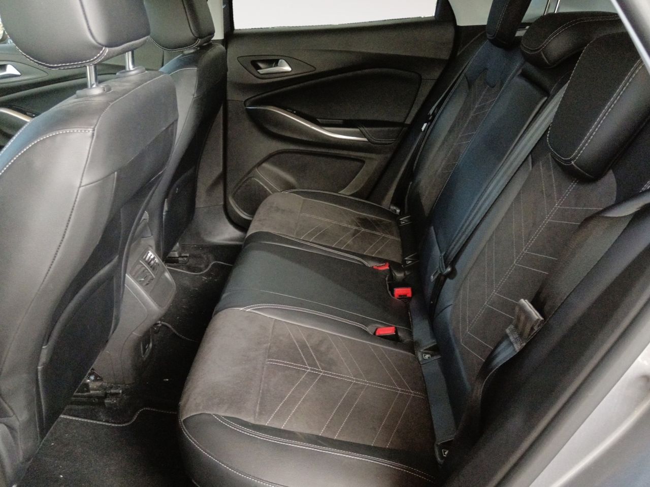 Opel Grandland 1.2 Turbo Ultimate - foto 9