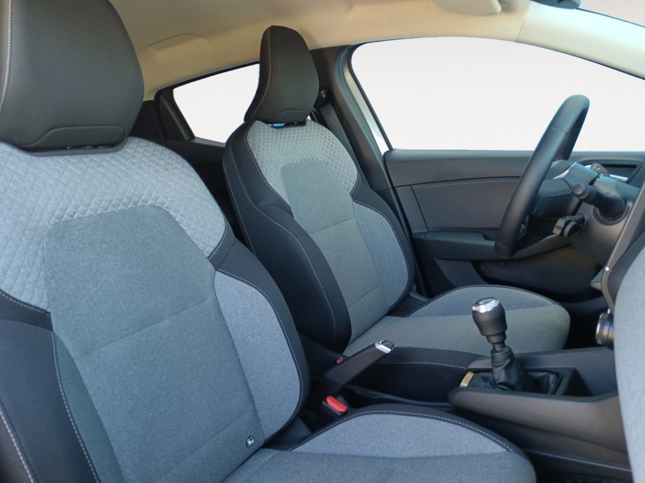 Renault Clio Evolution dCi - foto 11