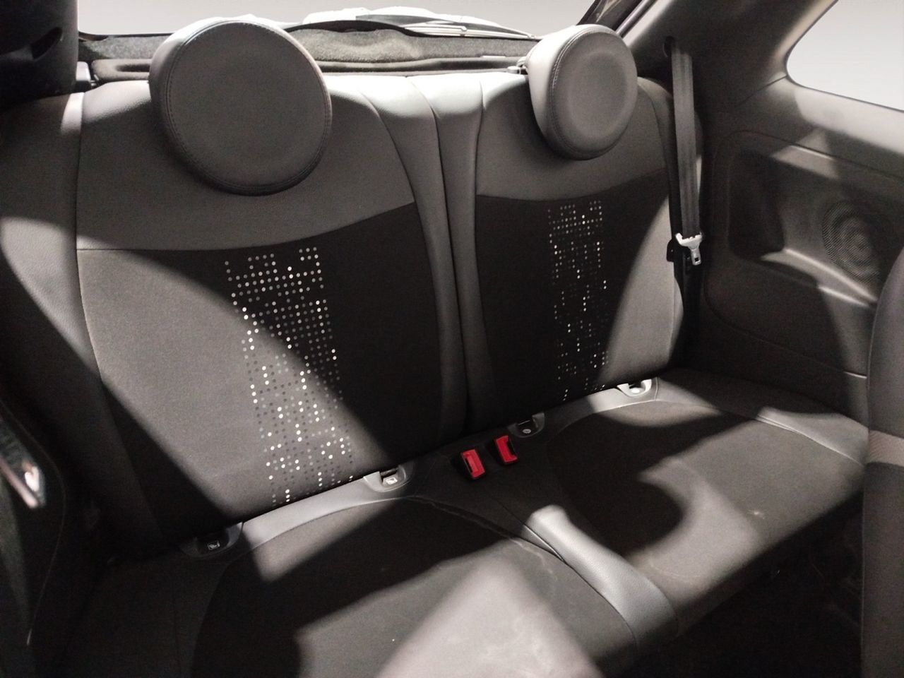 Fiat 500 1.0 Hybrid Connect - foto 9