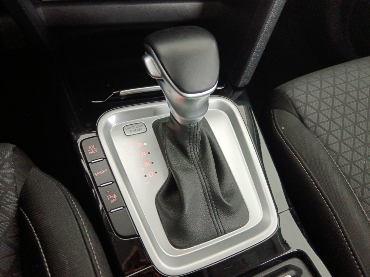 Kia Ceed 1.6 GDi PHEV eDrive - foto 13
