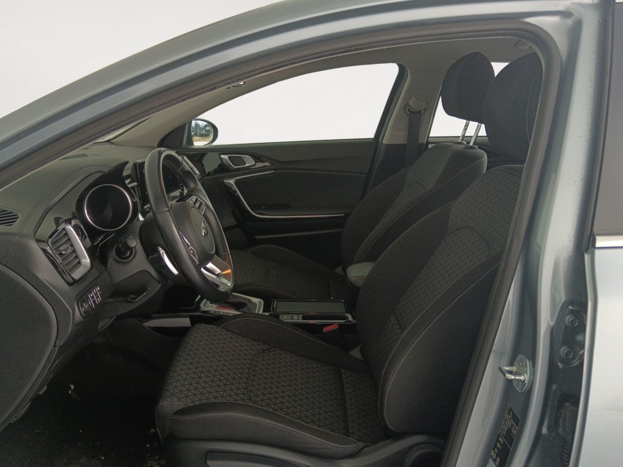 Kia Ceed 1.6 GDi PHEV eDrive - foto 9