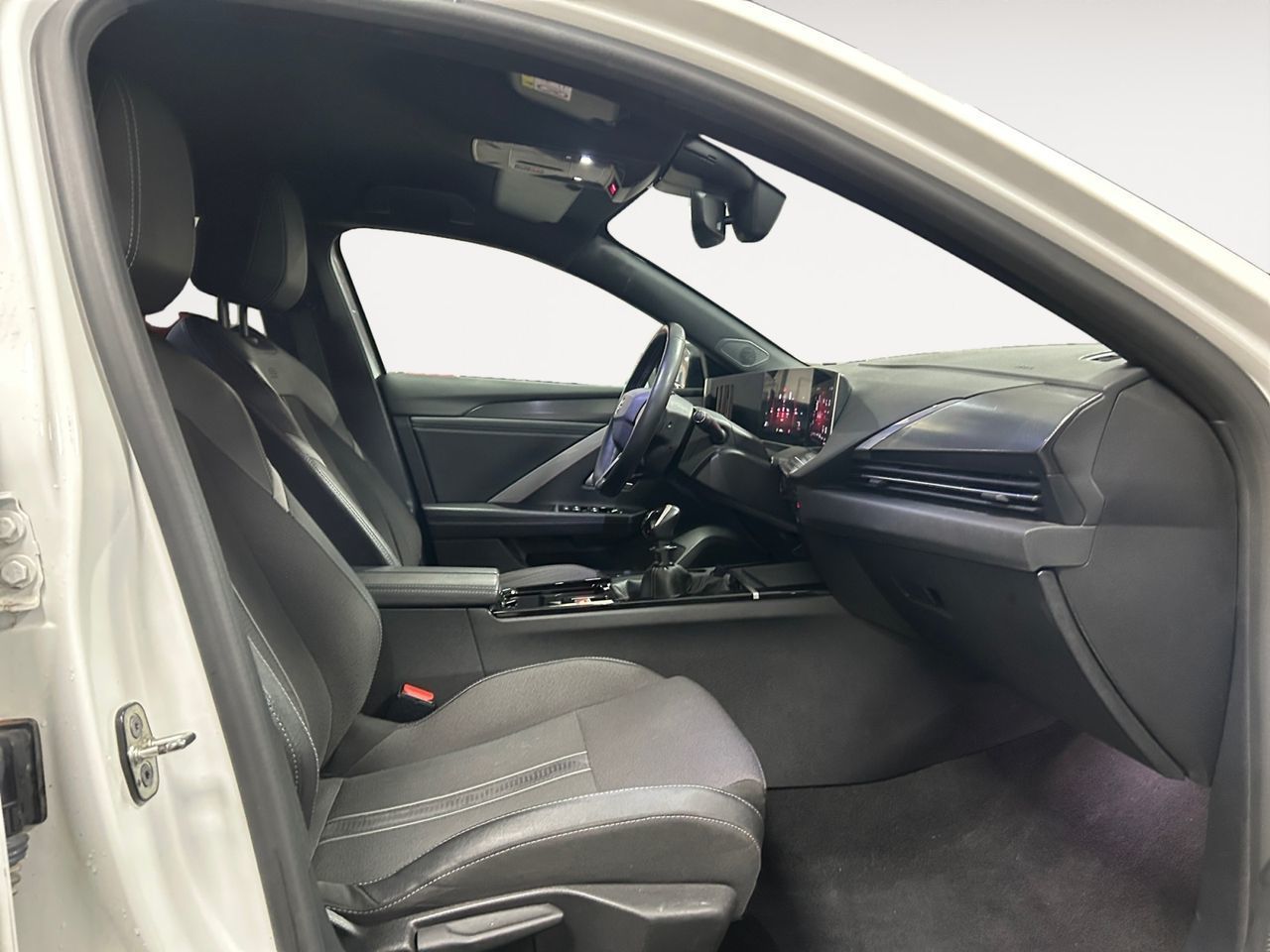 Opel Astra 1.2 Turbo XHT GS - foto 10