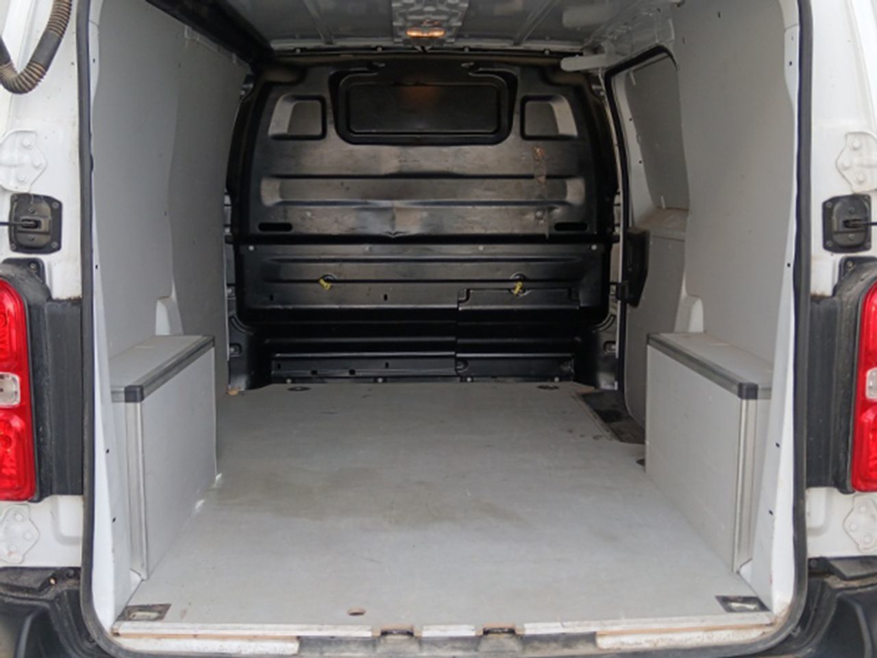 Opel Vivaro Furgon BlueHDi 120 - foto 11