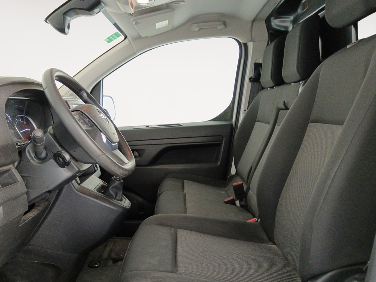 Opel Vivaro Furgon BlueHDi 120 - foto 8