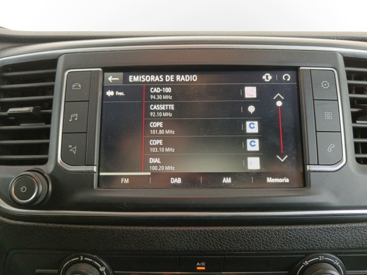 Opel Vivaro Furgon BlueHDi 120 - foto 17