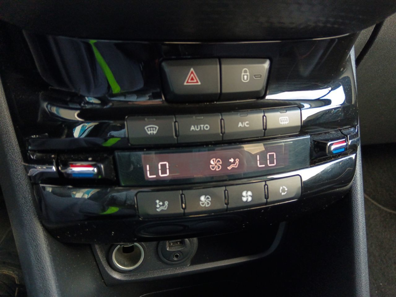 Peugeot 208 PureTech 110 GT Line - foto 19